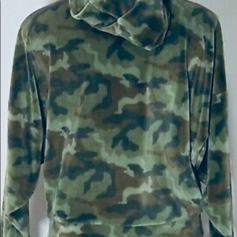 American Eagle Everafter velour cameo hoodie - Picture 2 of 5